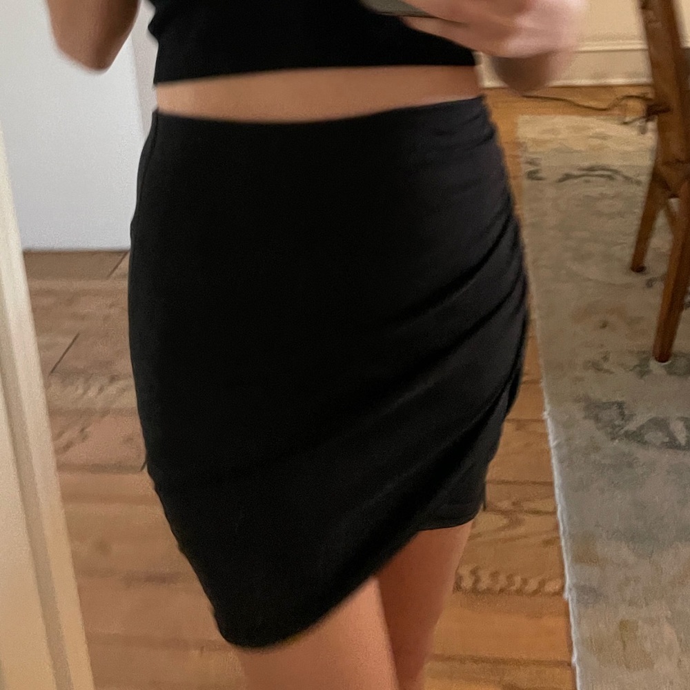 Sexy black H&M miniskirt, XS